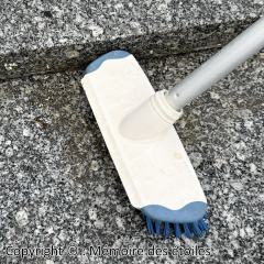 etapes_05_brossage_balai_humide